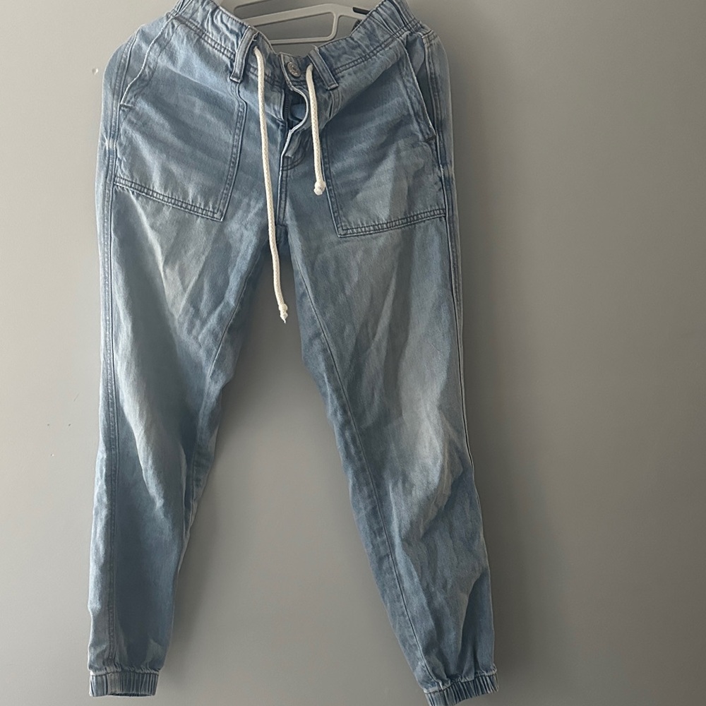 American Eagle Outfitters Light Blue Jogger Jeans